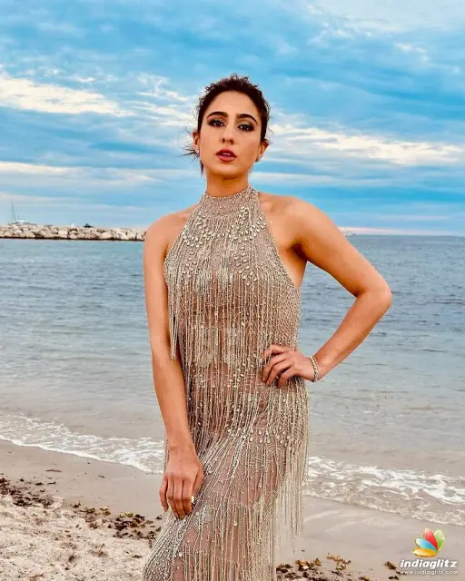 saraalikhan200623-14
