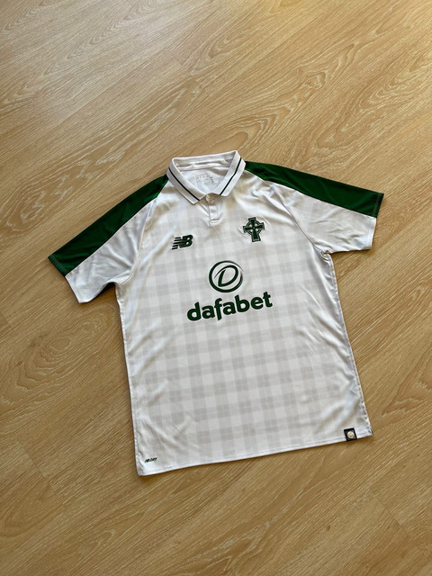 celtic-18-away