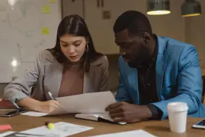 https://i.ibb.co/pz4y01F/green-careers15.png
