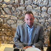 δικηγοροι052