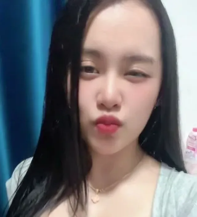 라오스 쉬멜 알리안 실사 프로필 두번째 상세 이미지 라오스 쉬멜 알리안 실사 프로필 두번째 상세 이미지