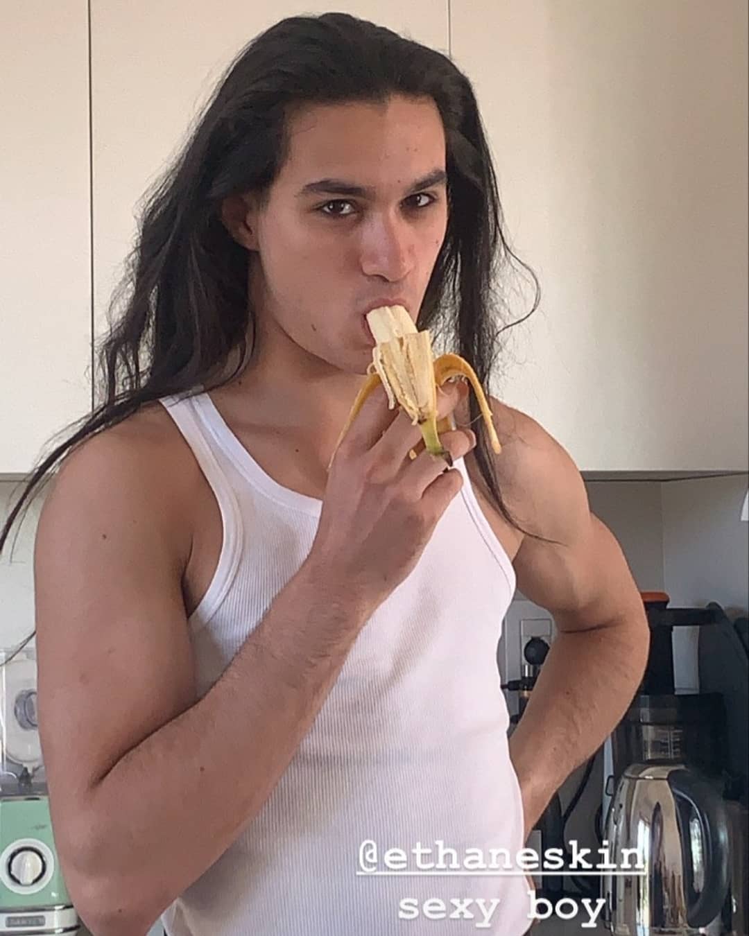 n.jpg