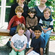 F1000017