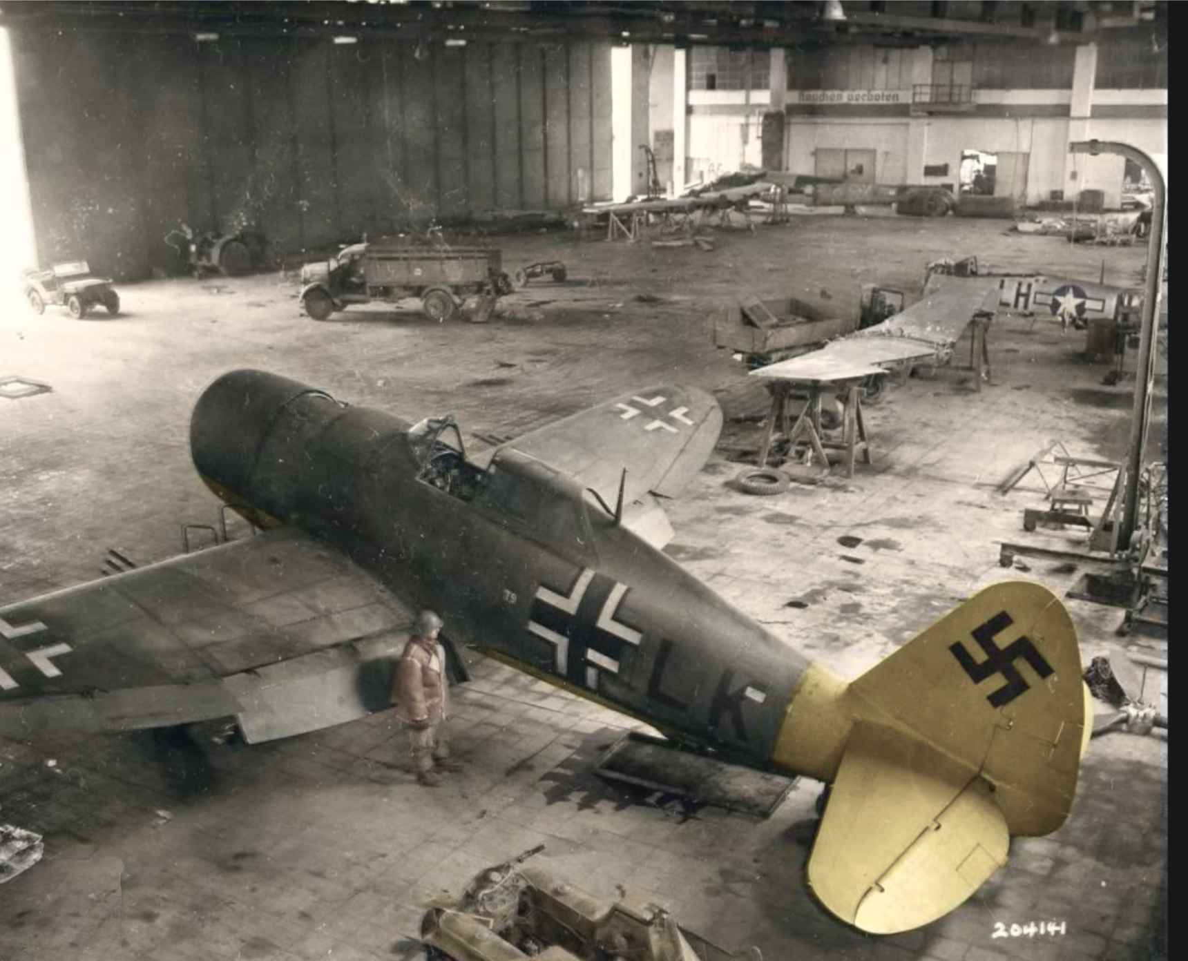 Republic-P-47-D-16-RE-Thunderbolt-Mar194