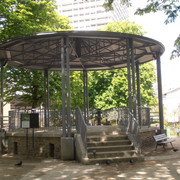 Kiosque-Square Hebert
