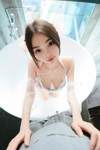 XR-Uncensored-Su-Ruanruan-R18-Xiuren-com-Model-Newcomers-First-Show-Flowers-Miss-KON-com-085