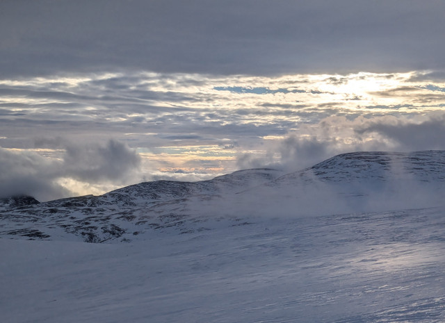 PXL-20241213-113416647