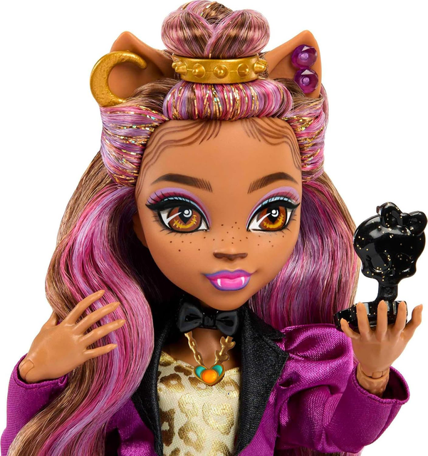 Clawdeen MB