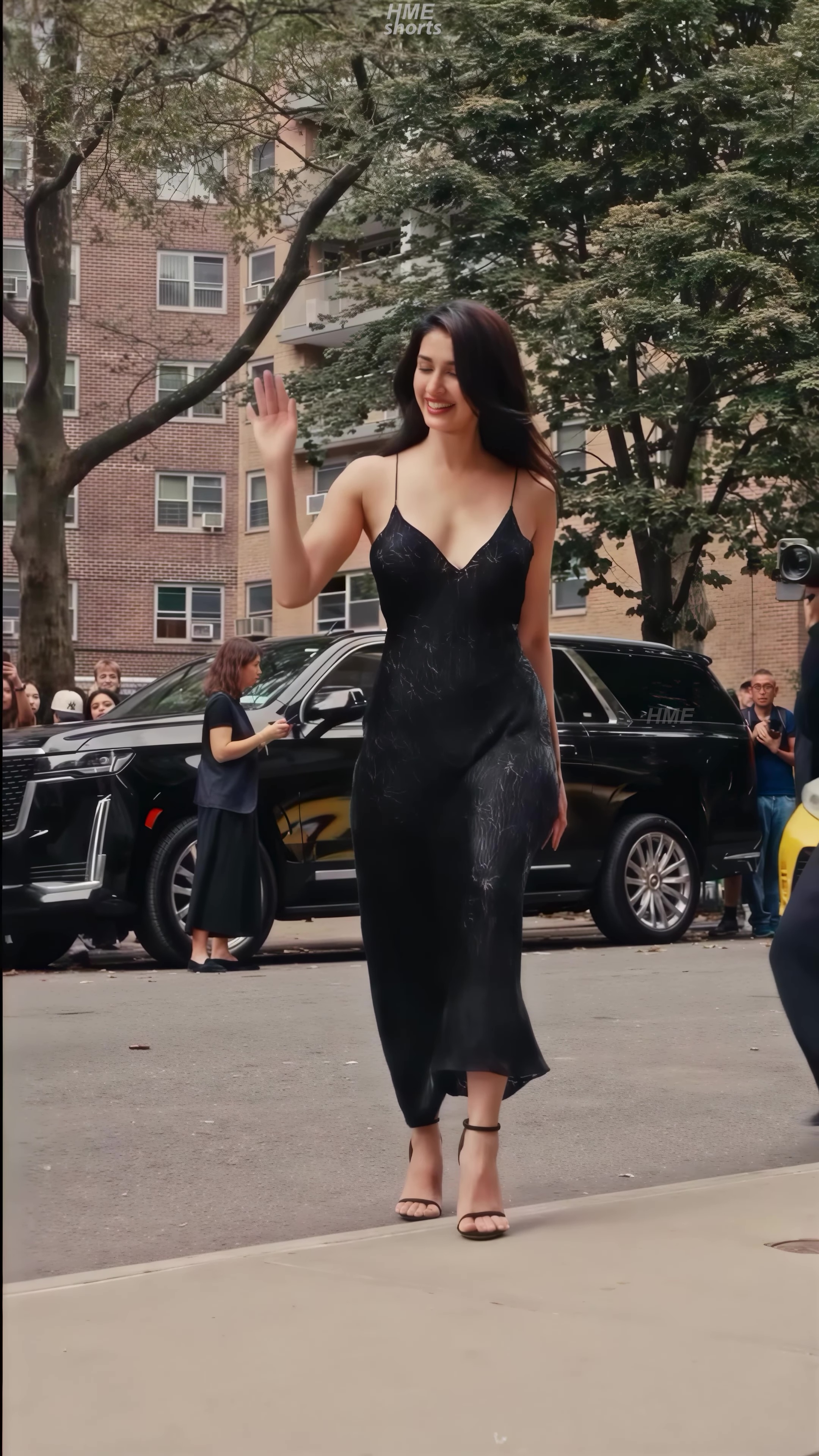 [Image: vlcsnap-2025-11-04-20h14m06s633.jpg]