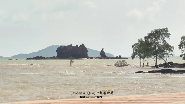 Pantai Bandar Mersing5.webp