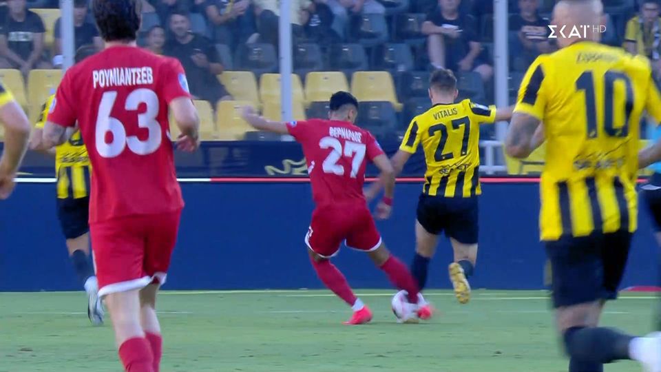 AEK - Πανσερραϊκός: Ο Βιτάλις με πείσμα διορθώνει το λάθος του πριν γίνει φάση (VIDEO)
