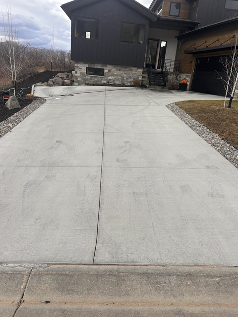 Before - driveway cleaning