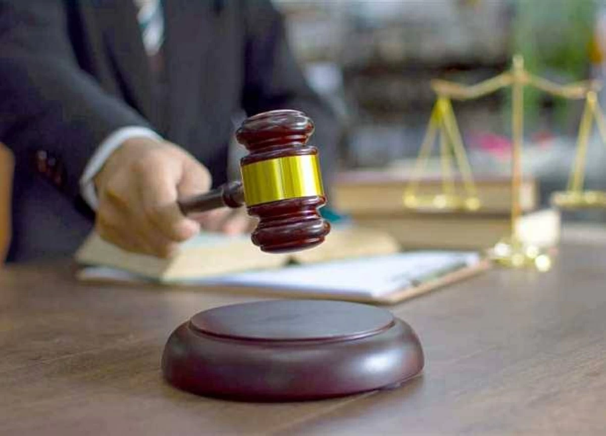 مطالبات بإغلاق أوسع أبواب " الفساد المقونن" في سوريا .. تركة ثقيلة بانتظار التصفية