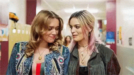 emma-mackey-maeve-wiley