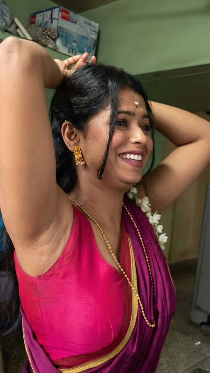 Desi Girl Armpit Close Up