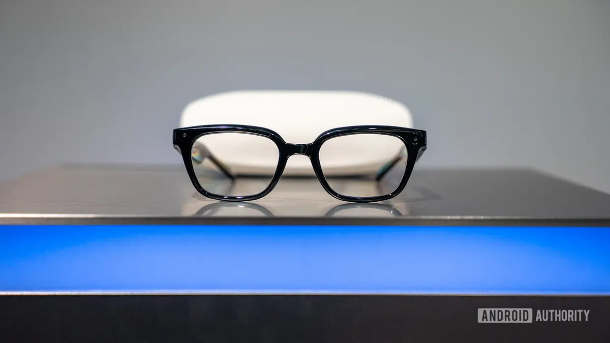 Samsung's Smart Glasses Aim for User Privacy