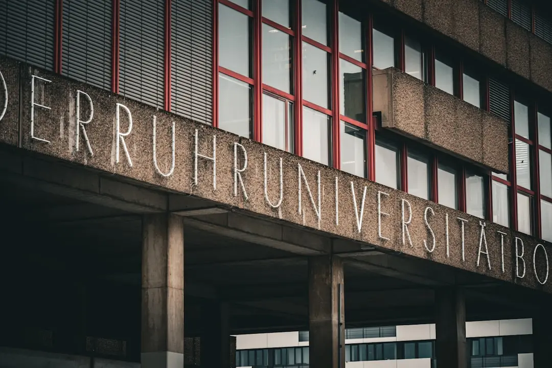 Studentul care a construit un imperiu imobiliar de la zero