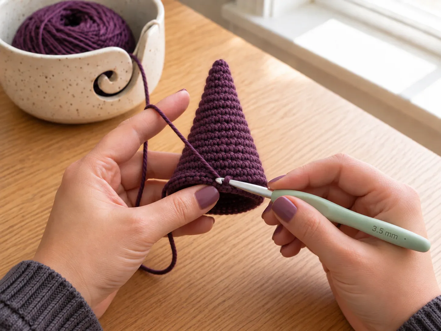 Shape the brim base — Prepare the last body round so the brim can flare out cleanly.