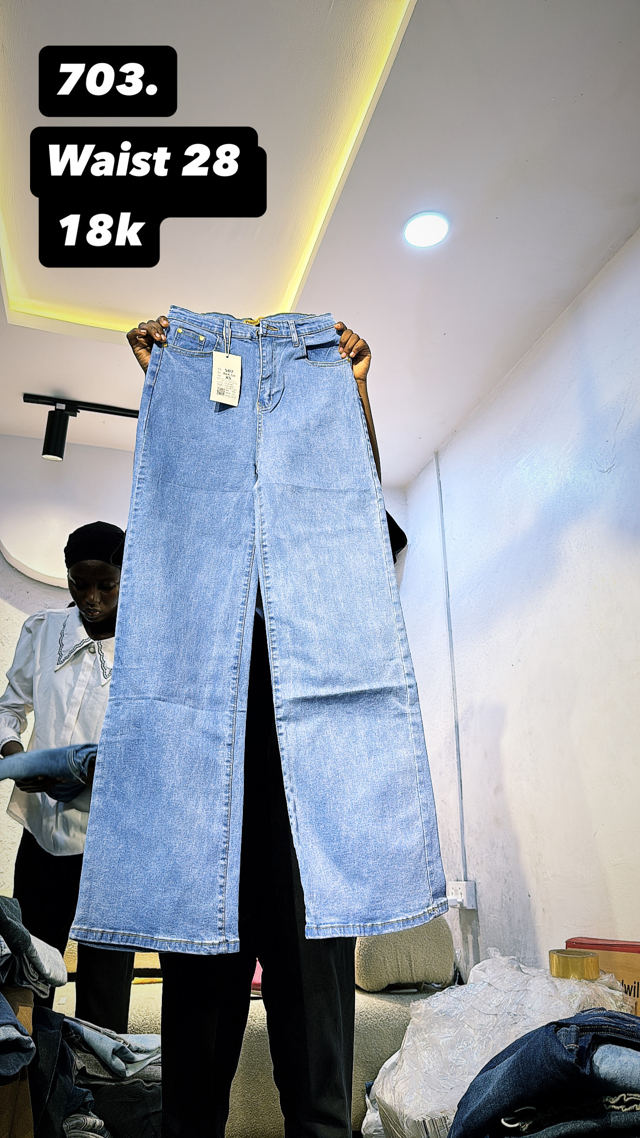 Waist 28