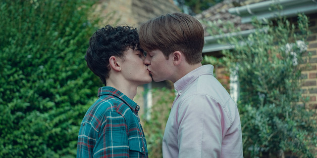 kiss