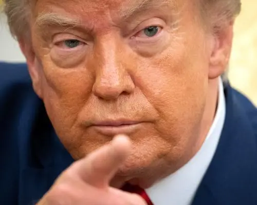 Democrats Must Take Down Trump Over Unprecedented Corruption