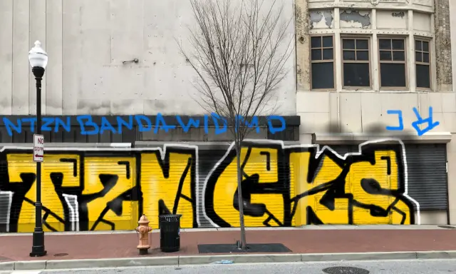Graffiti artwork by GieKSaTauzen