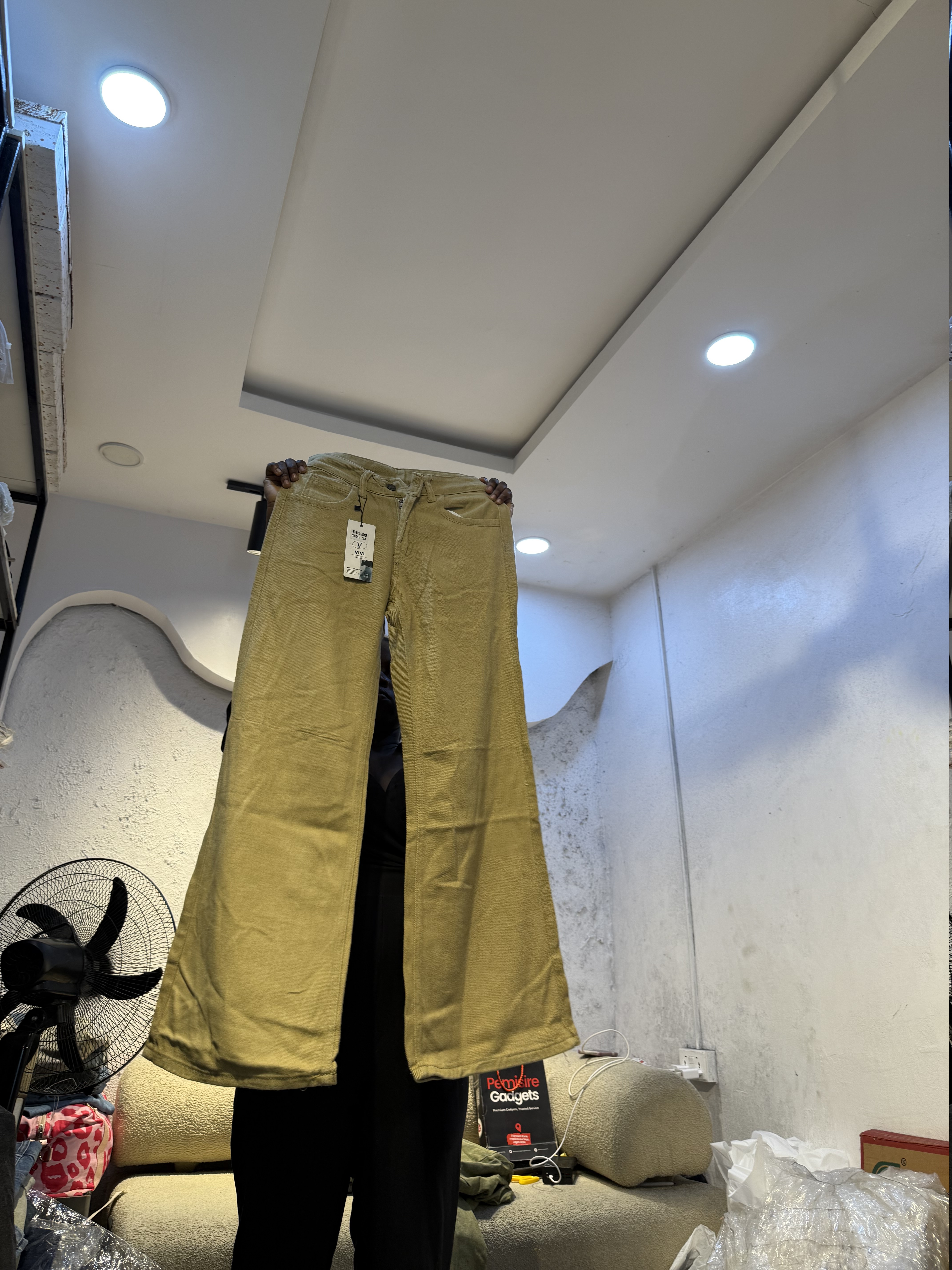 Waist 28