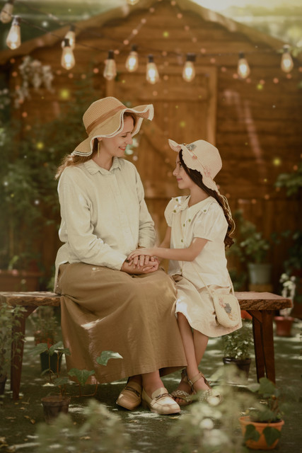 عکاسی کودک در مشهد - نویسا