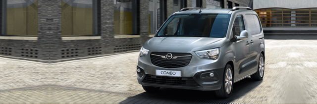 Opel Combo Cargo: универсальный фургон для перевозки людей и грузов
Opel Combo Cargo – практичный выбор компактного авто для перевозки как пассажиров, так и груза. Вместительный грузовой багажный отсек позволит без каких-либо сложностей справиться с транспортировкой на любые расстояния. Стоит отметить, что при достаточно компактных визуальных размерах Комбо Карго его багажное отделение имеет полезный объем 4,4 м3 при полезной длине грузового отсека 3,34 м. благодаря такой вместимости перевозить в Опель можно и достаточно габаритные грузы.

Какой груз по весу может перевезти Opel Combo Cargo?
Грузоподъемность напрямую связана с особенностями выбранной версии. Так, для разных модификаций этот параметр будет следующим:

грузовой фургон в стандартной модификации перевозит 1000 кг груза;
удлиненная (L2) версия Opel Combo Cargo способна перевозить до 950 кг груза.
Помимо вместительного багажного отсека Opel Combo Cargo может похвастаться большим количеством мест для хранения вещей. Ниши, карманы, отделения позволят держать под рукой все самые важные в поездке предметы.

Opel Combo Cargo для пассажиров
Купить Opel Combo Cargo можно не только с целью перевозки грузов. Авто оснащено комфортными сидениями для пассажиров. Рядом с водителем могут разместиться 2 человека (при необходимости эти места могут быть полностью сложены для размещения дополнительного груза). Спинка среднего из сидений ряда оснащена откидным столиком, благодаря которому авто легко превратить в передвижной офис или использовать как мини кафе в дороге. В версии L1 между салоном и грузовым отсеком установлена перегородка со съемным люком (его можно убрать для перевозки особенно длинного груза).

Opel Combo Cargo: идеальные технические характеристики
Правая сторона кузова оснащена выдвижной дверью, открывающей доступ в грузовое отделение авто. В задней части Карго Опель установлены 2 двери с неравными между собой створками для удобства проведения погрузочно-разгрузочных работ. Доступ к водительскому и пассажирским сидениям обеспечивается через две передние двери.

Под капотом Opel Combo Cargo – дизельный двигатель 1,6 л 96 л.с. с 5-тиступенчатой «механикой». Благодаря экономичности движка в смешанном цикле движения расход топлива составляет всего 4,8–5,0 л на 100 км.

Сделать автомобиль индивидуальным поможет приобретение и установка дополнительных опций и аксессуаров. Вниманию покупателей производитель представил рейлинги, коврики, защитную решетку на задние двери, пластиковое покрытие пола в грузовой отсек. Оформить покупку или заказать тест-драйв Opel Combo Cargo вы можете онлайн. Свяжитесь с нами для согласования деталей сотрудничества.