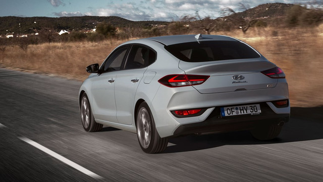 i30 fastback 01
