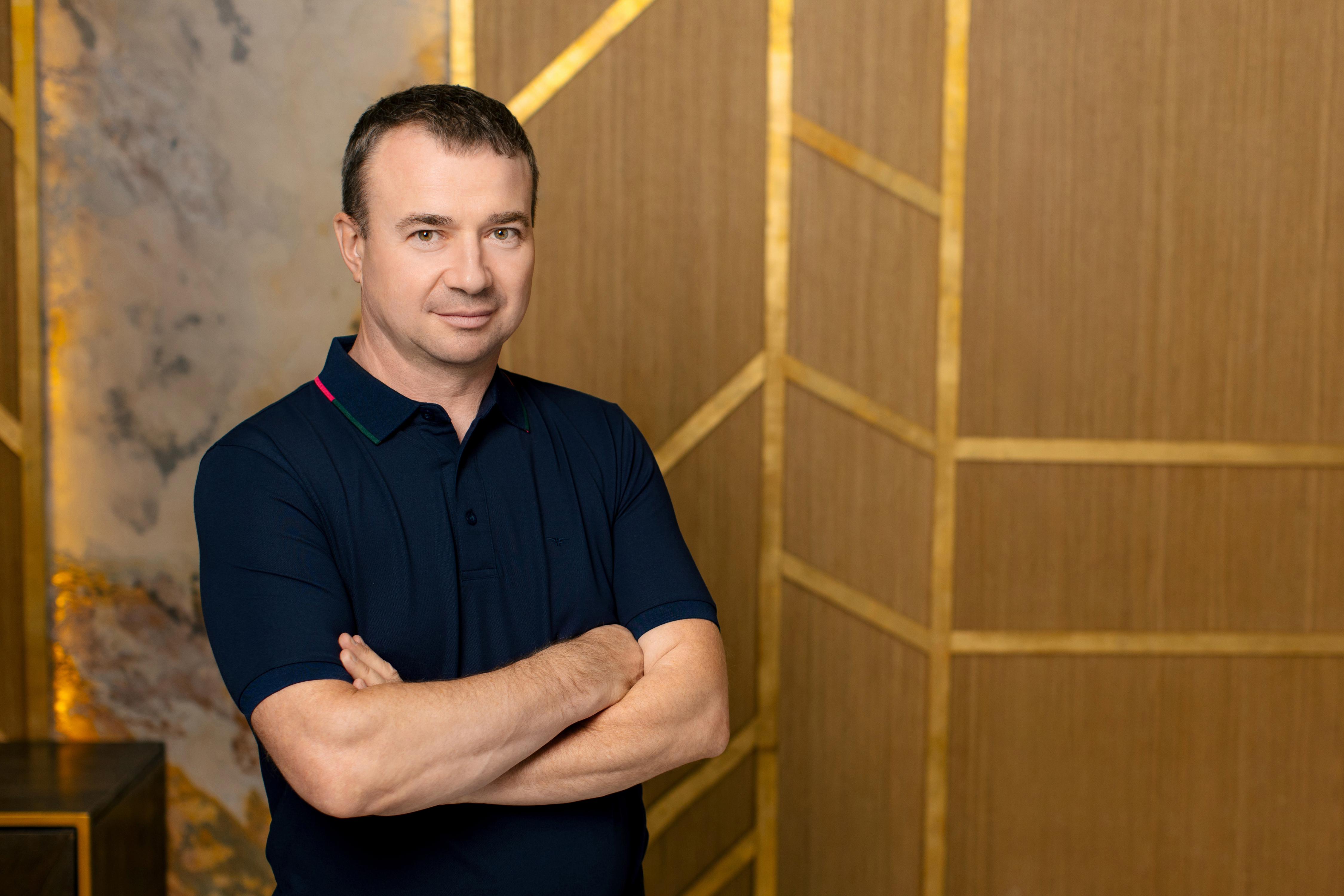 От отделочных работ к искусству: как менялось отношение к декоративным поверхностям в премиальных интерьерах