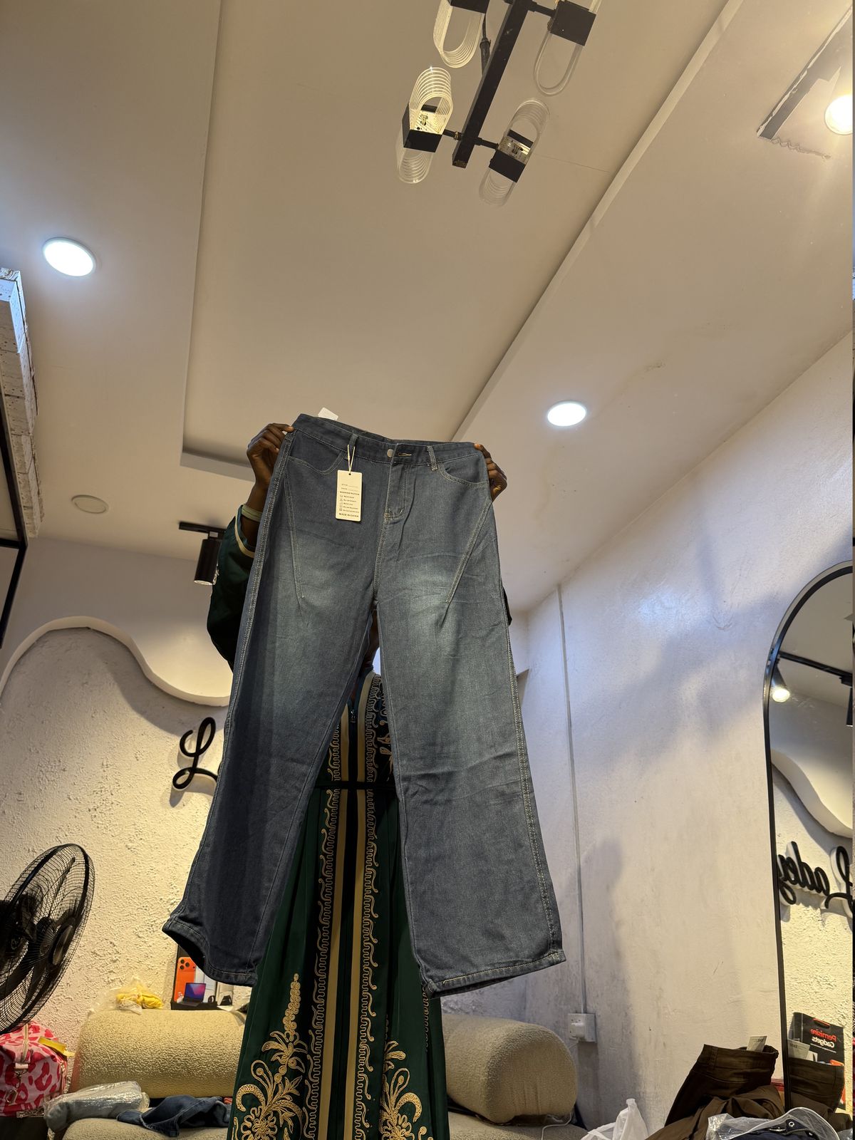 Waist 34