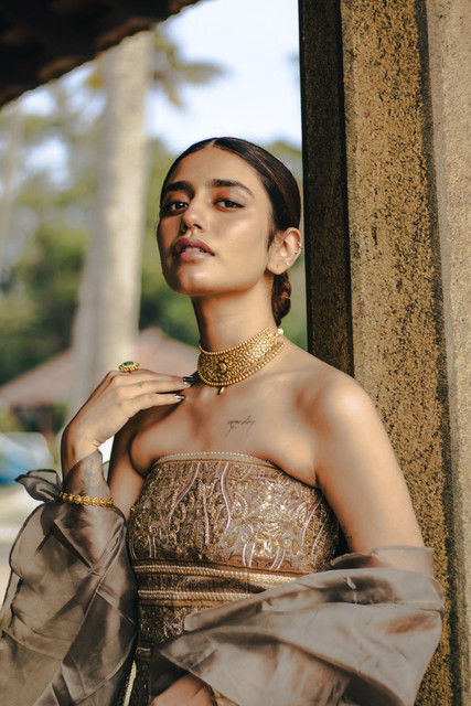 Priya-Varrier-3