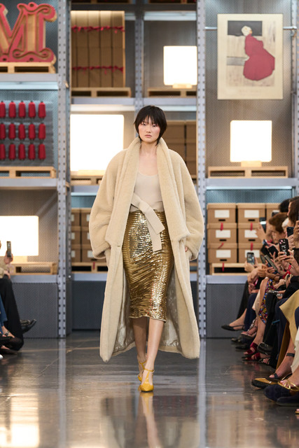 LOOK 27.jpg