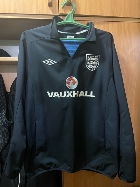 england-top-train