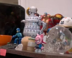 Additional studio figures