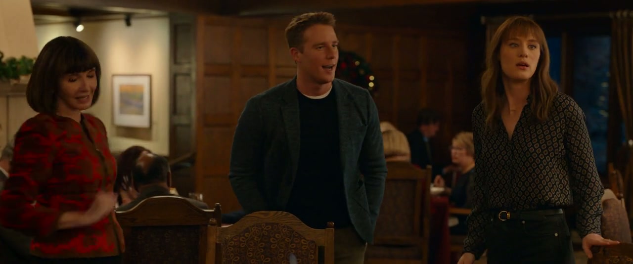 Happiest Season Screenshot