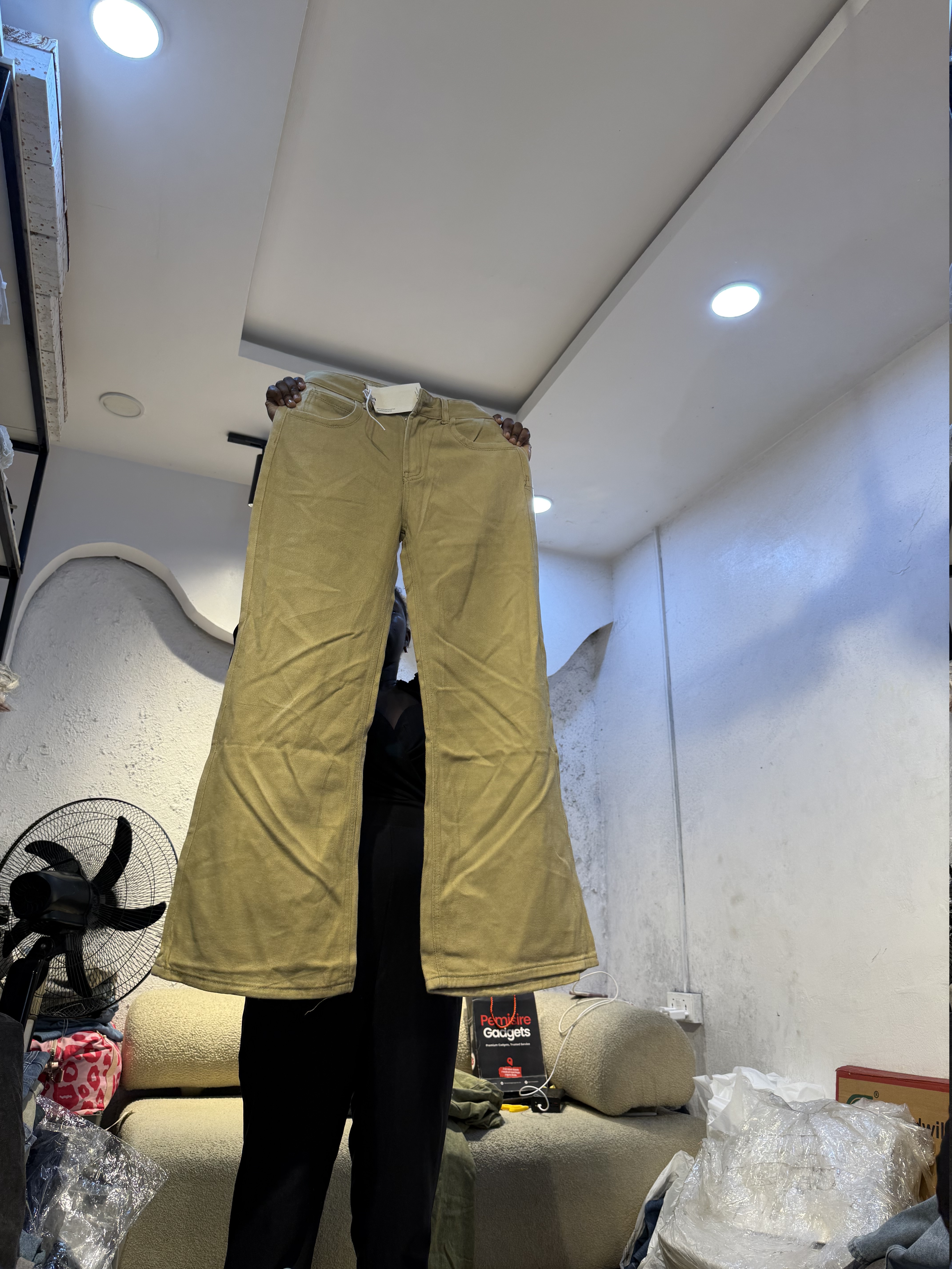Waist 28