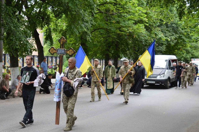 Похорон солдата Мальцева В ячеслава в Олександрівці (7).jpg
