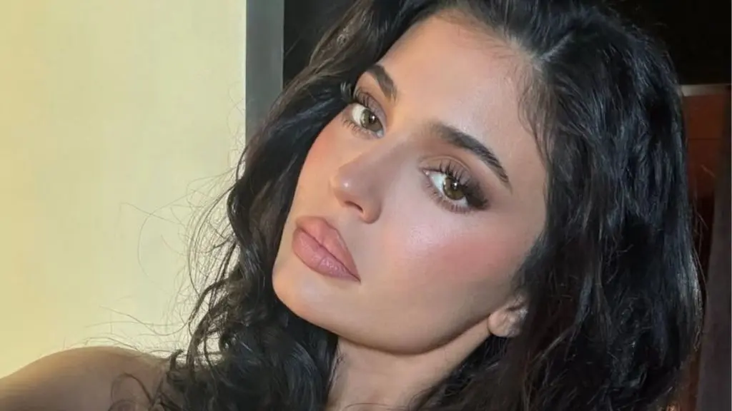 Kylie Jenner face senzație cu o fotografie de vară incendiară
