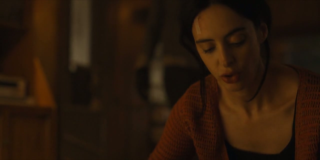 Orphan Black: Echoes Screenshot