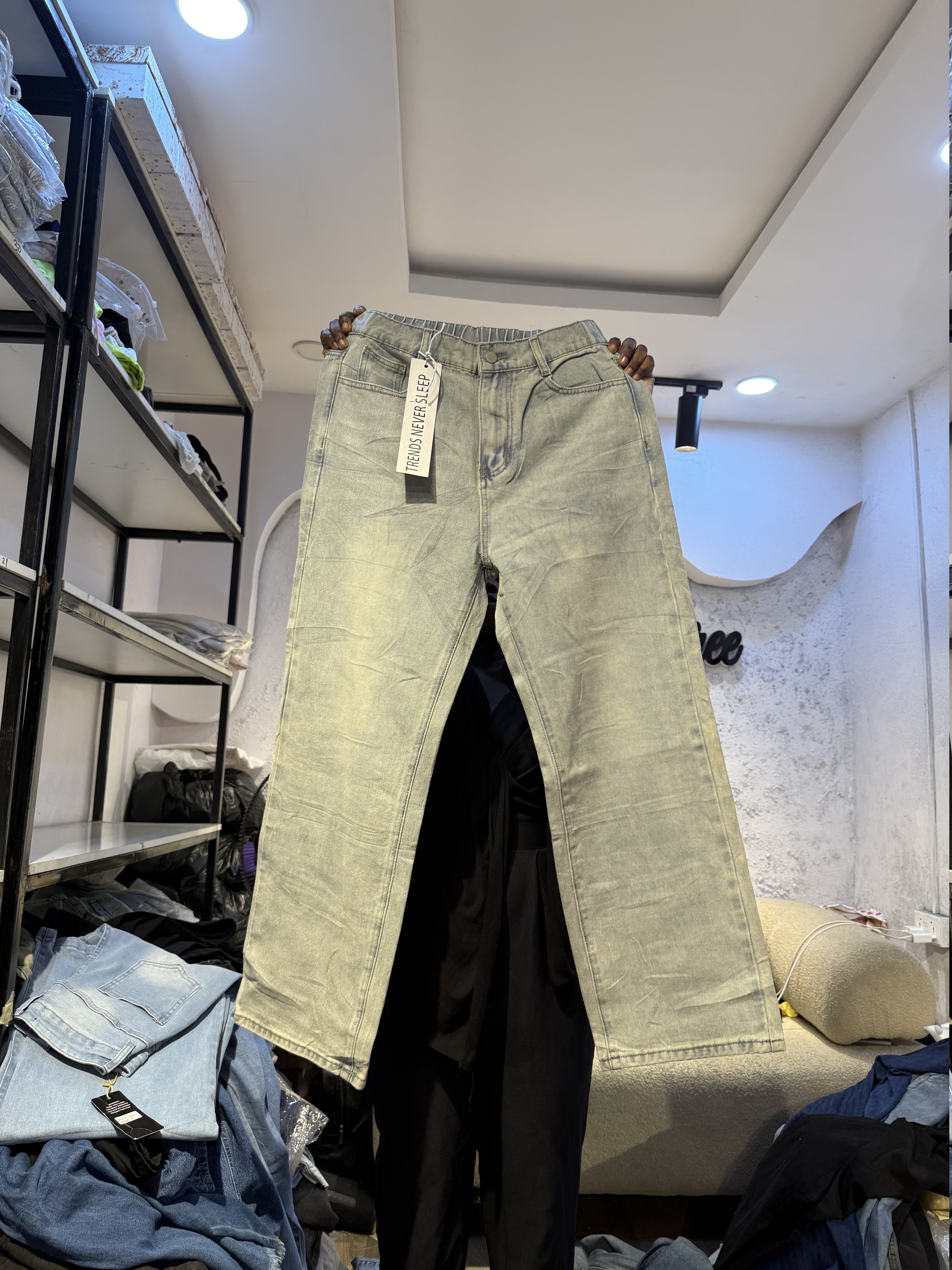 Waist 30