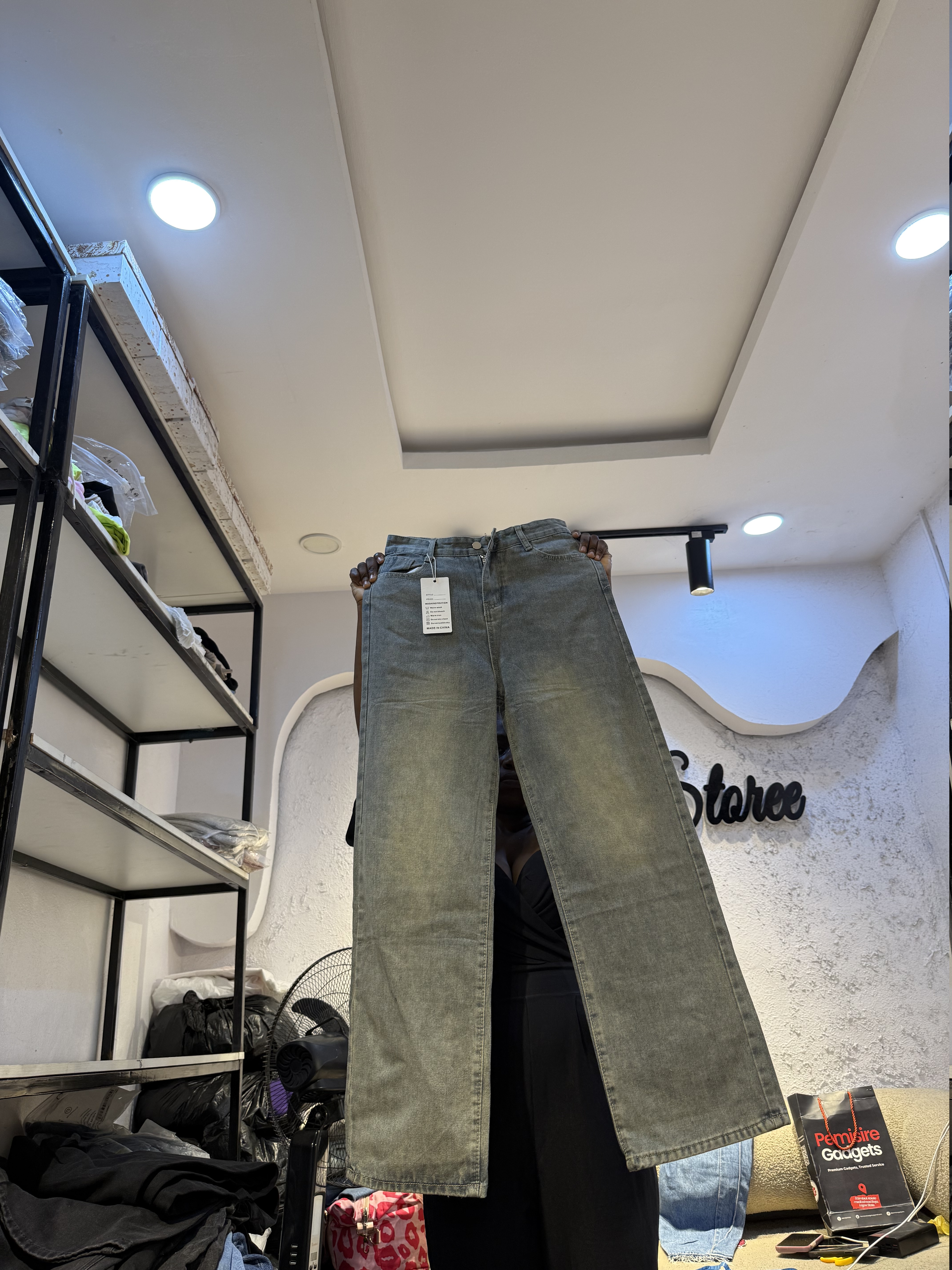 Waist 30