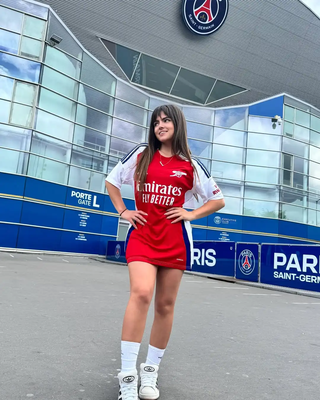 Leah Ray Wallpapers Insta Sport Bio (11)