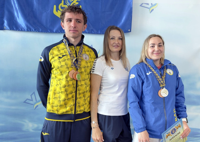 Кропивницькі плавці.jpg
