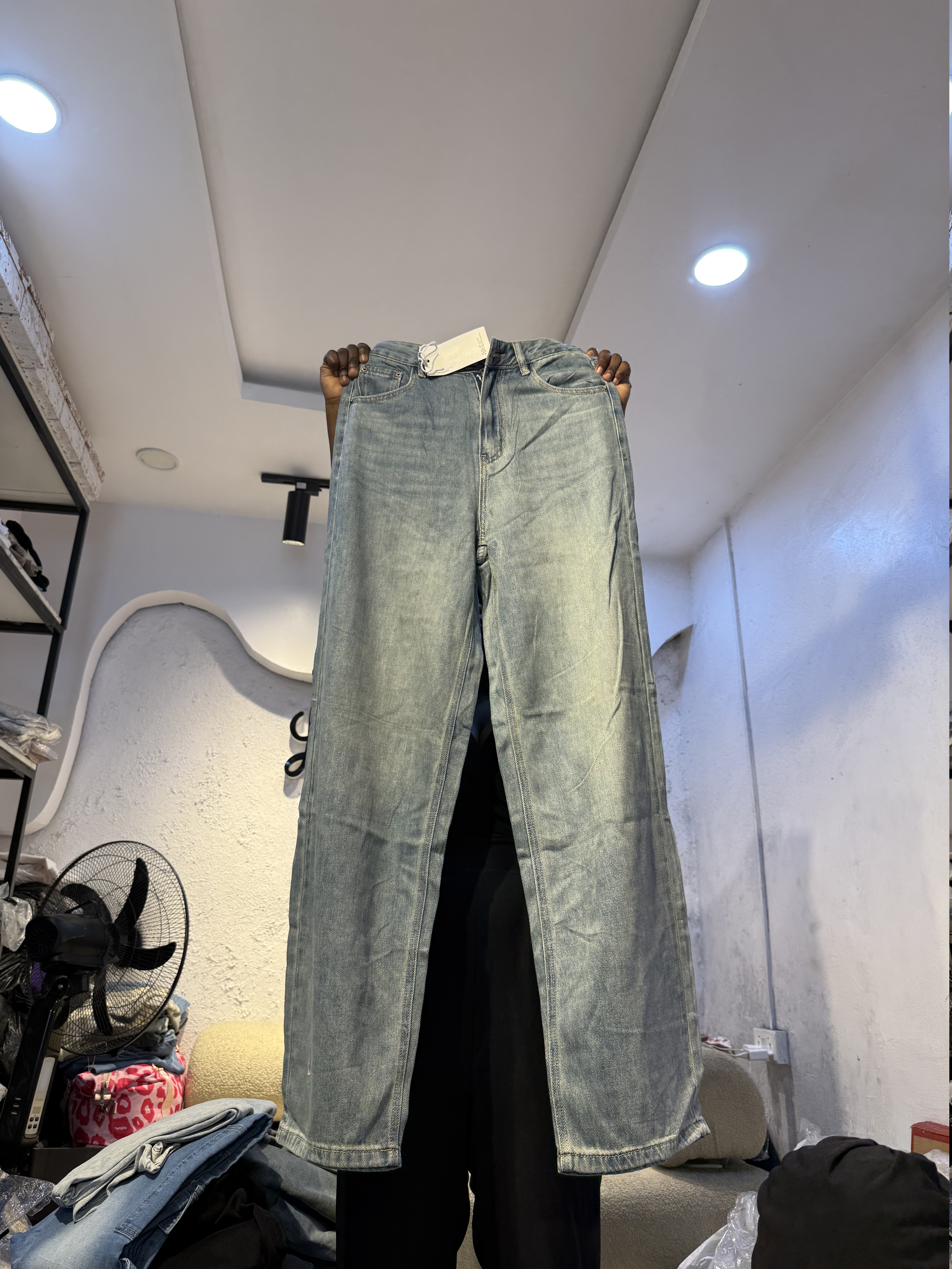 Waist 28