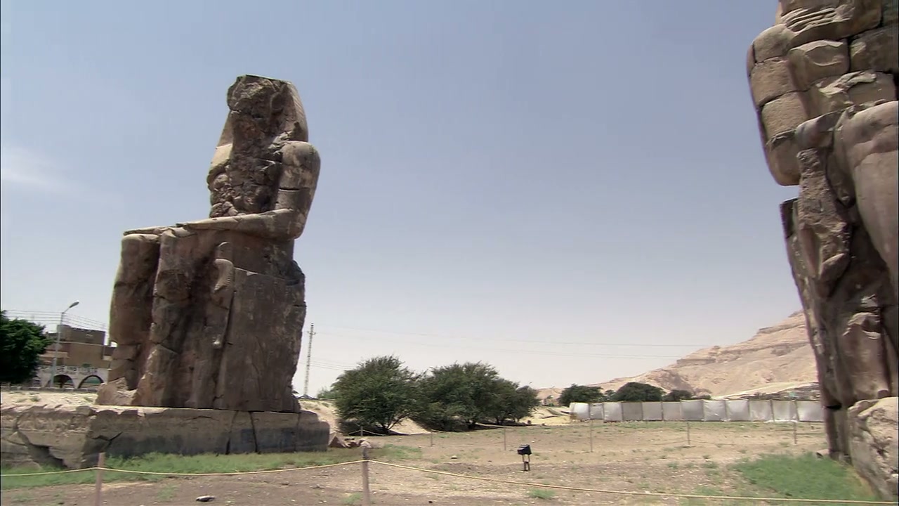 Ancient Aliens Screenshot