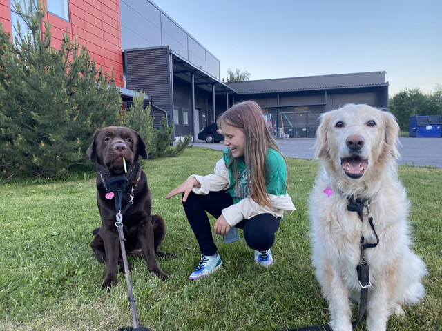 34-D72779-3827-4914-B237-77-F3-DE1-B1820