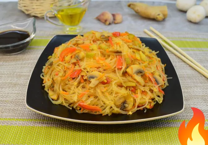 Постер Фунчоза с грибами и овощами