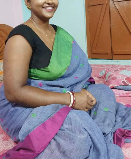 Wife Mom Aunty ki incest dunia with pics & Gifs
